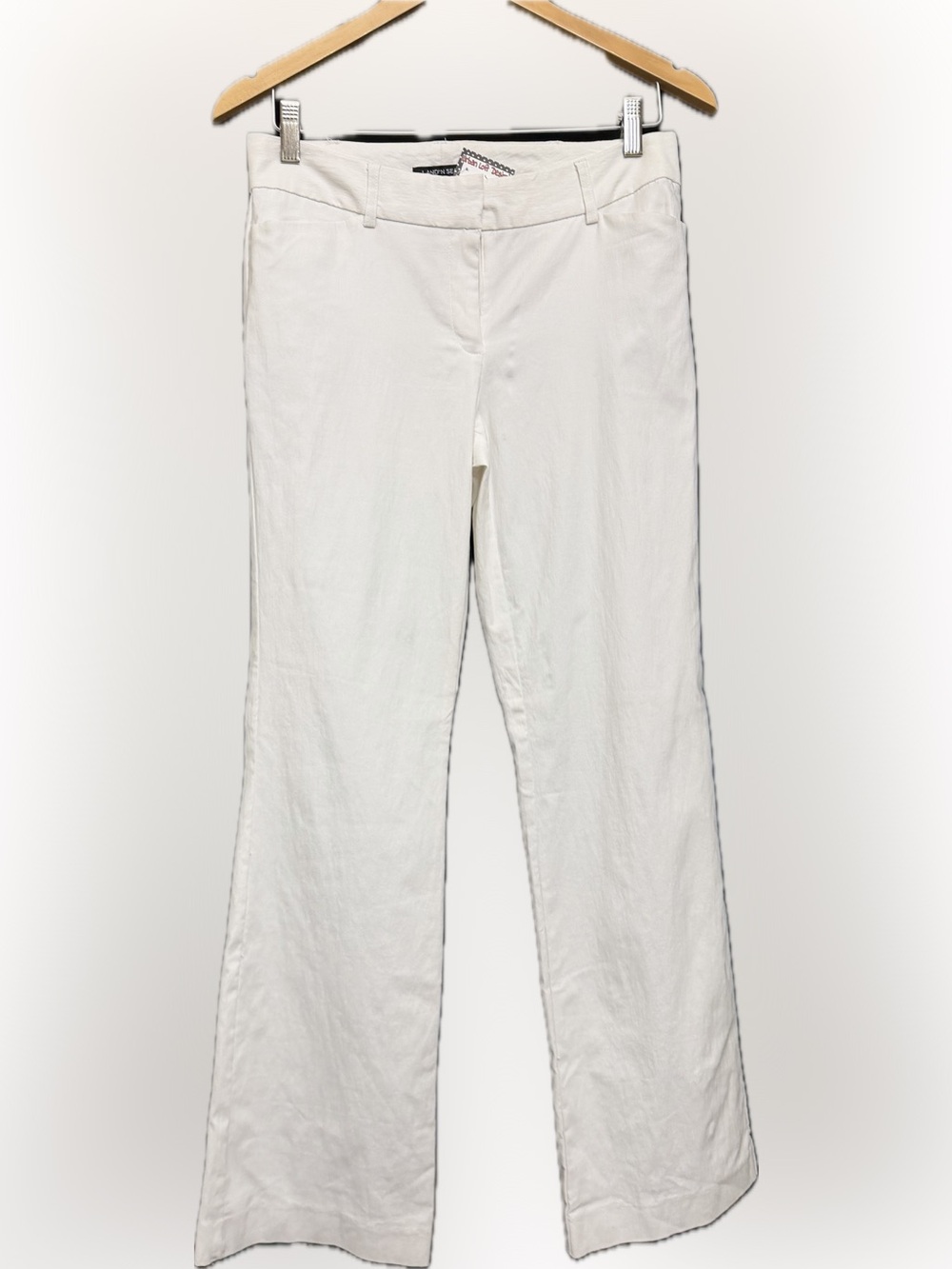 Land n Sea~Women’s~Size 4~White Pants~Tapered Leg~Pockets~Mid Rise~Casual Chic